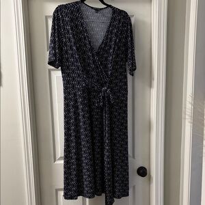 41 Hawthorn Kaitlyn Surplice Dress with Tie Waist